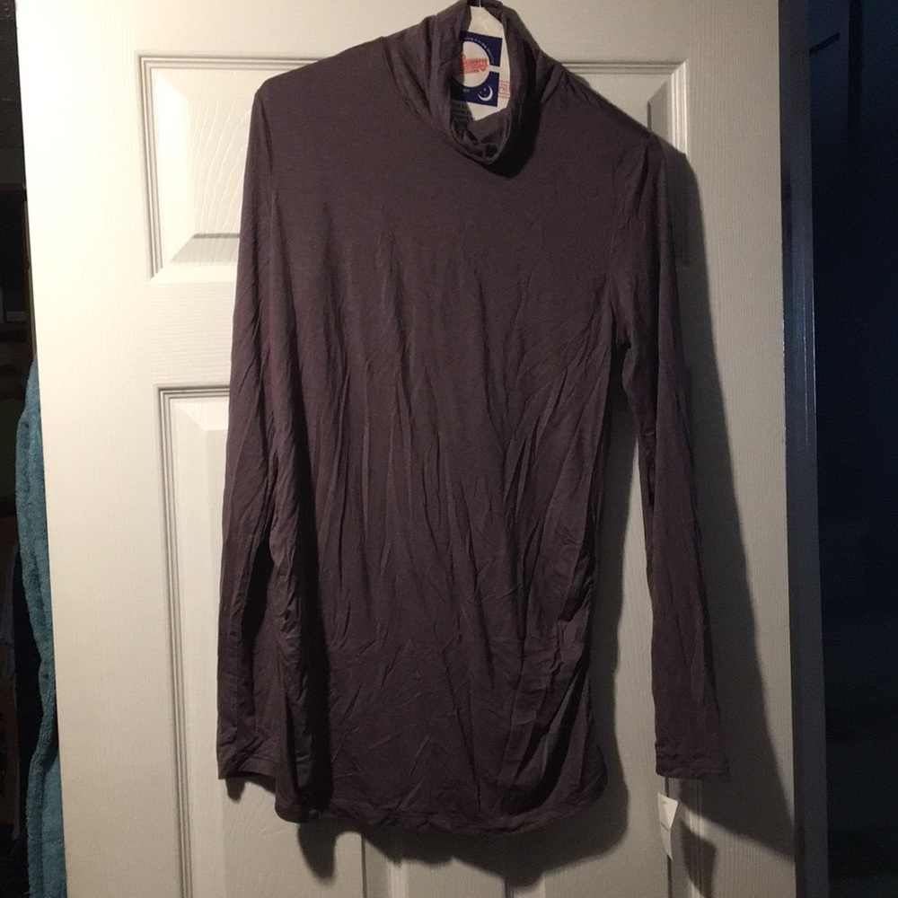 Light purple maternity shirt brand new !